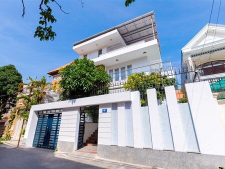 Villa Vũng Tàu giá tốt 10/2 Lạc Long Quân