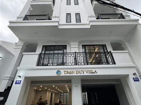 Nhà phố 19/1B Đinh Tiên Hoàng