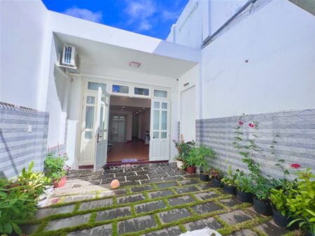 Nhà phố 111/9 Hoàng Hoa Thám