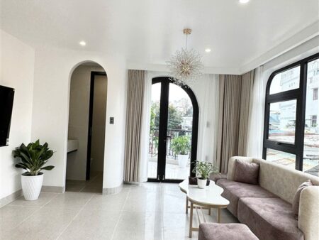 Villa 18/2 Hồ Quý Ly