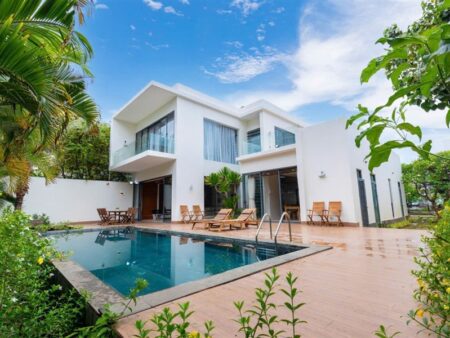 Villa R06 Aria Resort